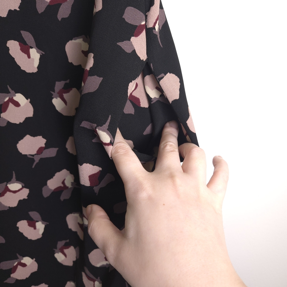 LULUS Deep V neck A-Line Elegant Black Floral Mini Dress S - Picture 5 of 7